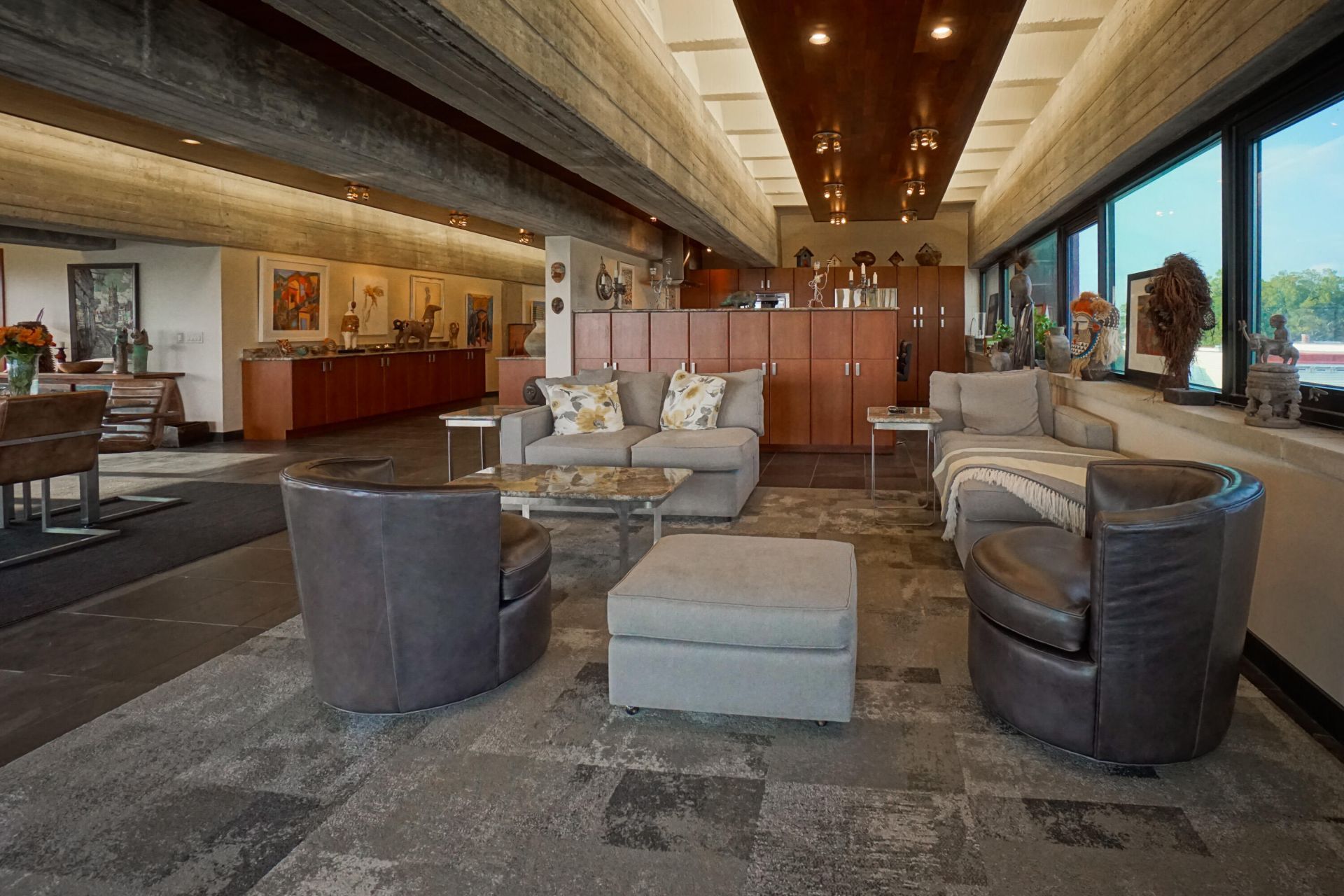 916 Bay Street Photo 18