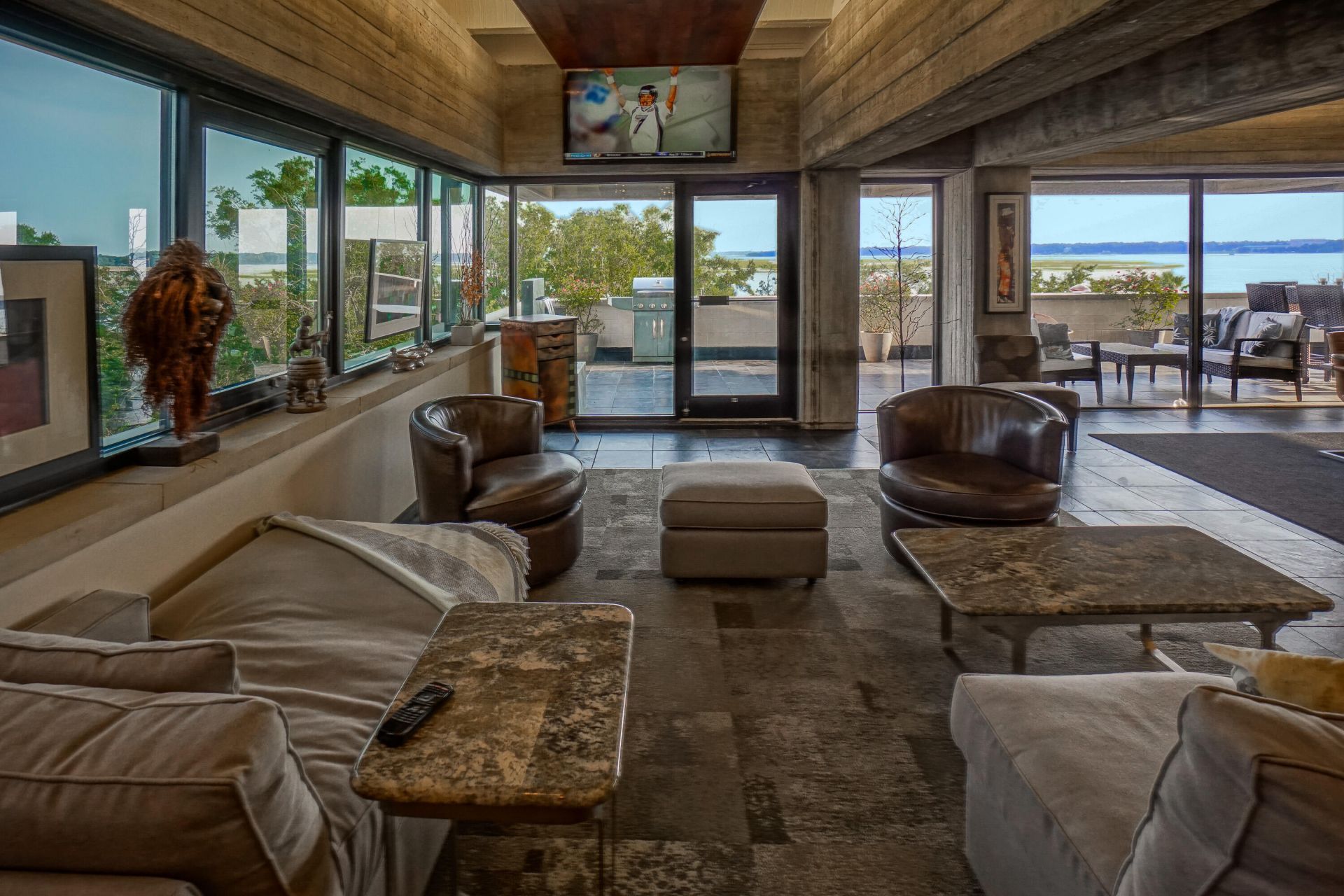 916 Bay Street Photo 19