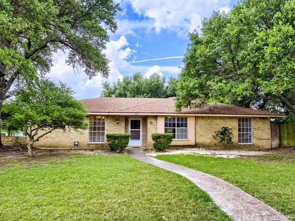 508 Stony Creek Drive , DeSoto, TX 75115