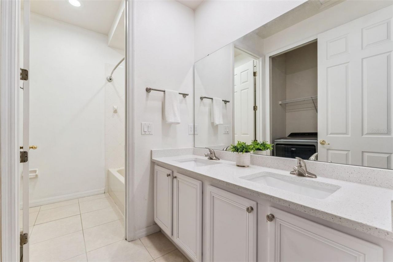 518 Terrace Spring Drive , Orlando, FL 32828 Photo