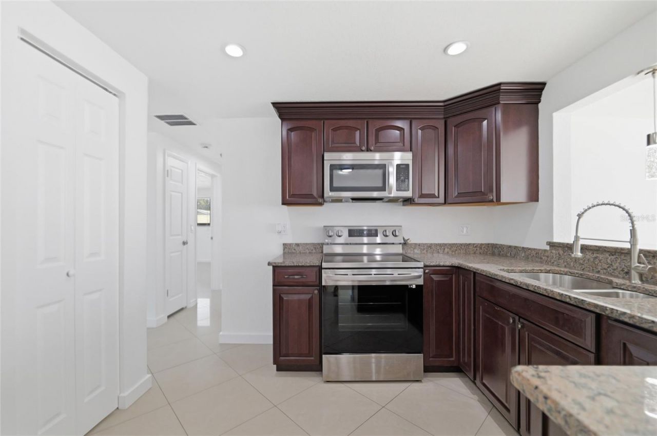 10924 Bridleton Road , Port Richey, FL 34668 Photo