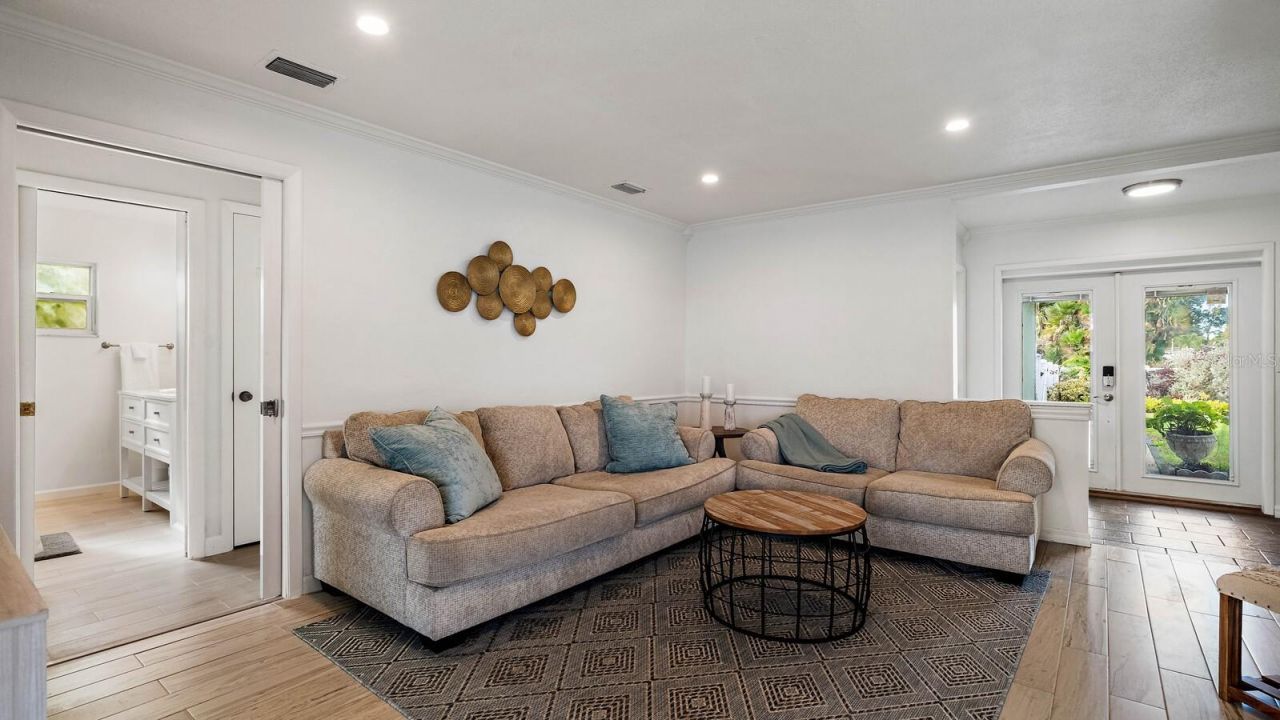 12859 Ridge Road , Largo, FL 33778 Photo