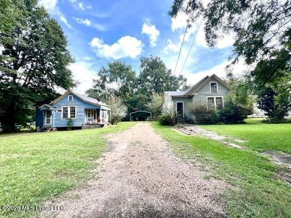 312-326 Fords Creek Road, Woodville, MS 39669