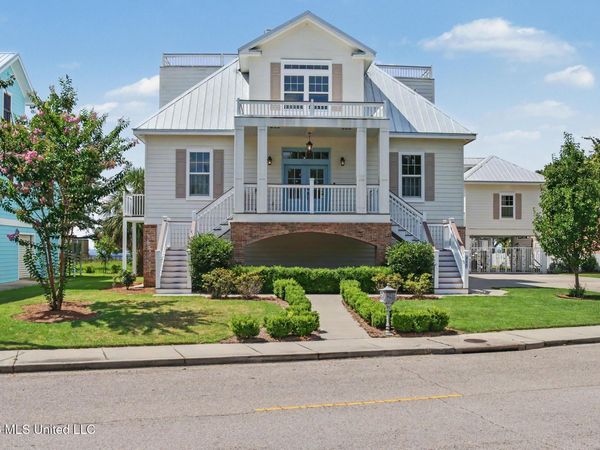 715 2nd Street, Gulfport, MS 39501