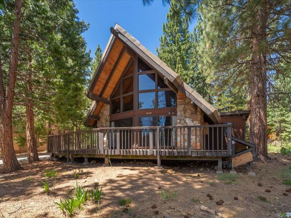 1040 Trent Lane, Kings Beach, CA 96143