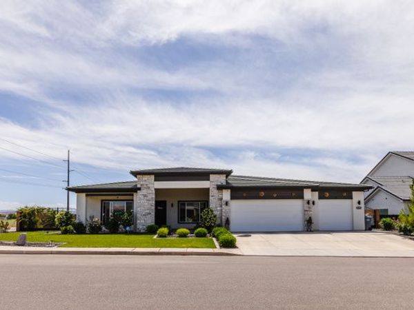 5 W ELINOR LN , Washington, UT 84780