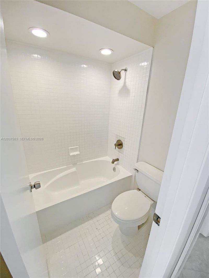 14980 SW 48th Ter, Unit 28F, Miami, FL 33185 Photo