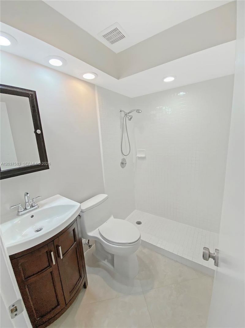 14980 SW 48th Ter, Unit 28F, Miami, FL 33185 Photo
