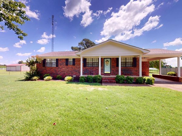 2704 Forrester Road, Newbern, TN 38059