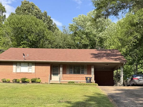 808 Flicker Drive , Dyersburg, TN 38024