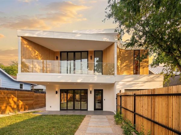 1005 W Johanna ST W, Austin, TX 78704