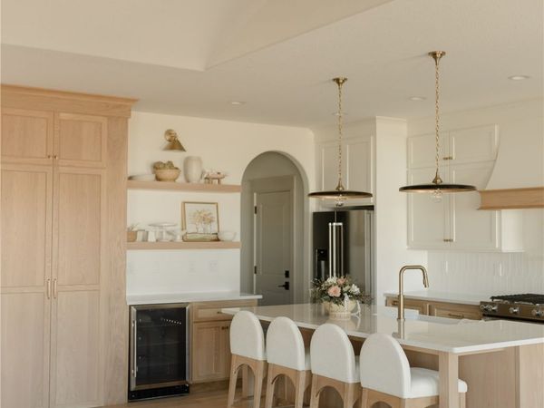 1523 Eagleview Drive , Fairfax, IA 52228
