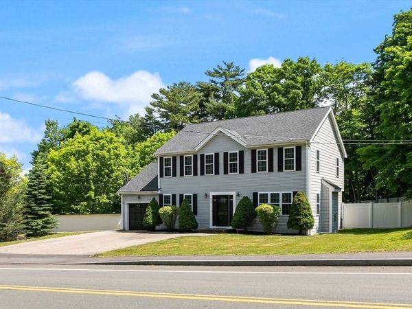 418 Beech St, Rockland, MA 02370