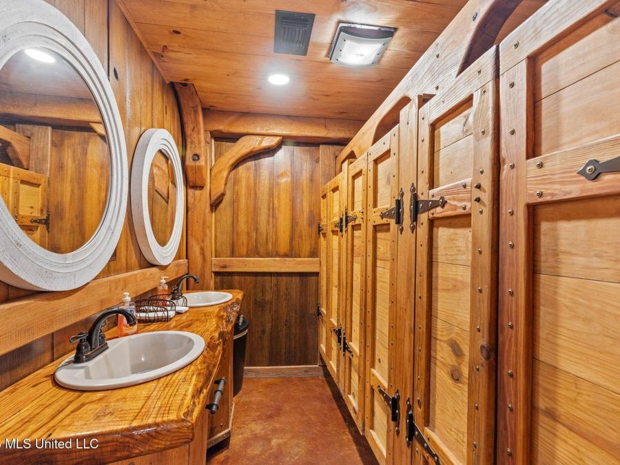 Property Image 60