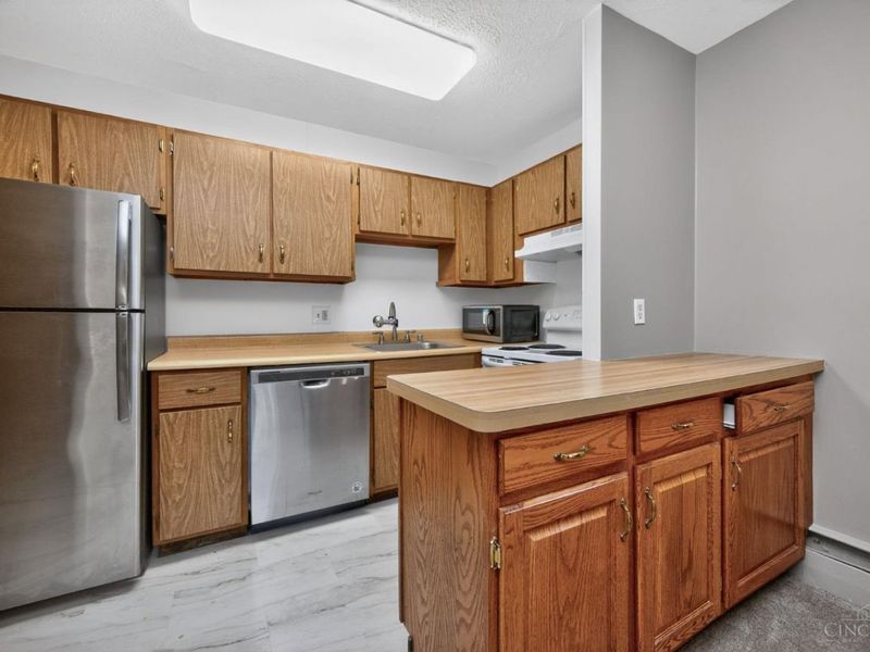 4906 Chalet Drive, Unit 508, Saint Bernard, OH 45217 Photo 11