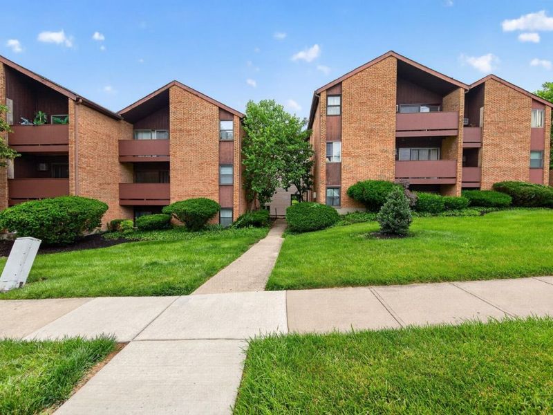 4906 Chalet Drive, Unit 508, Saint Bernard, OH 45217 Photo 2