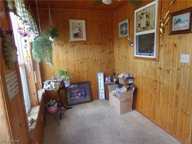 422 N Dawson Street , Uhrichsville, OH 44683 Photo 9