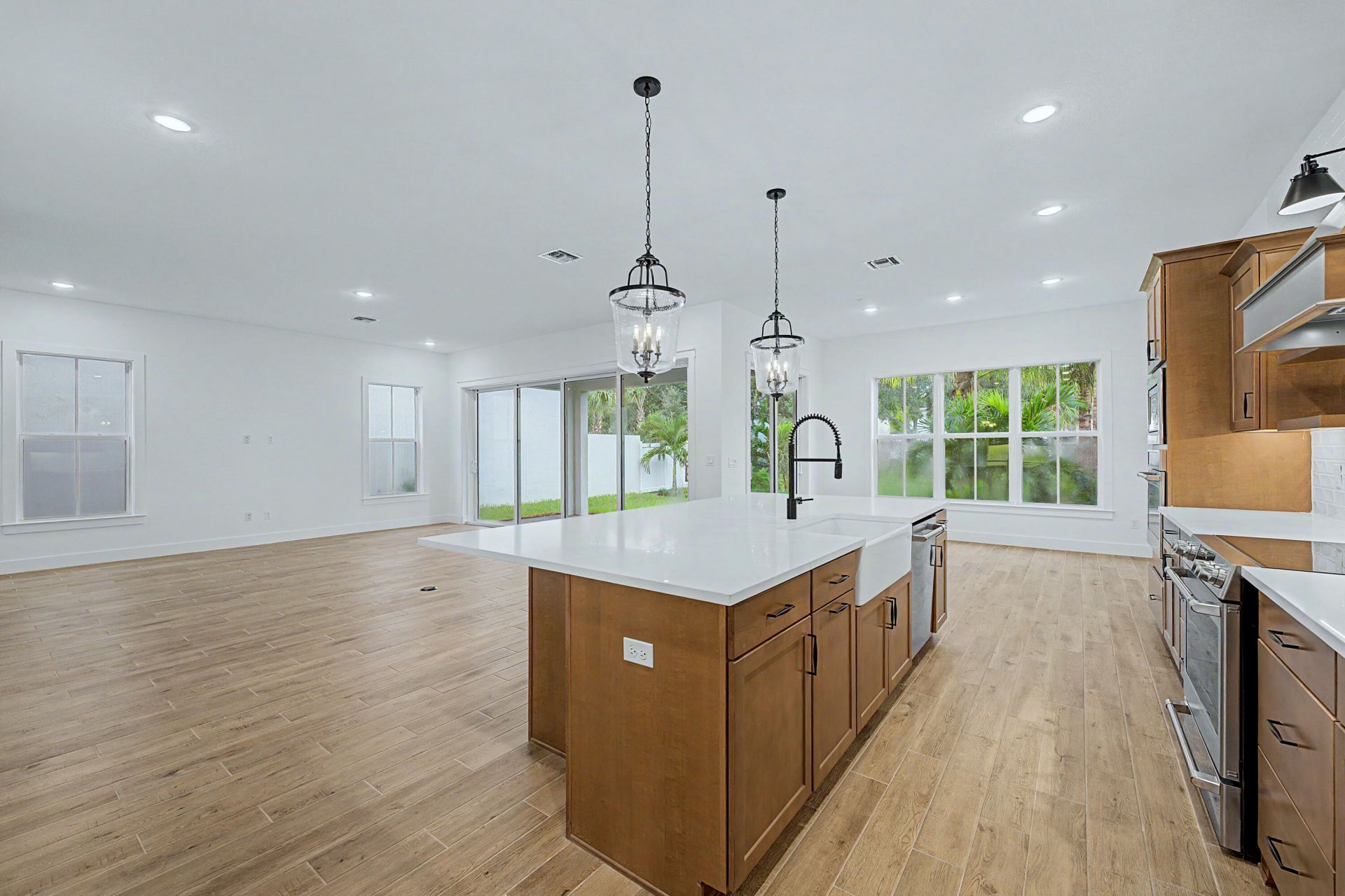 154 Parkside Way, Unit 14, Royal Palm Beach, FL 33414 Photo