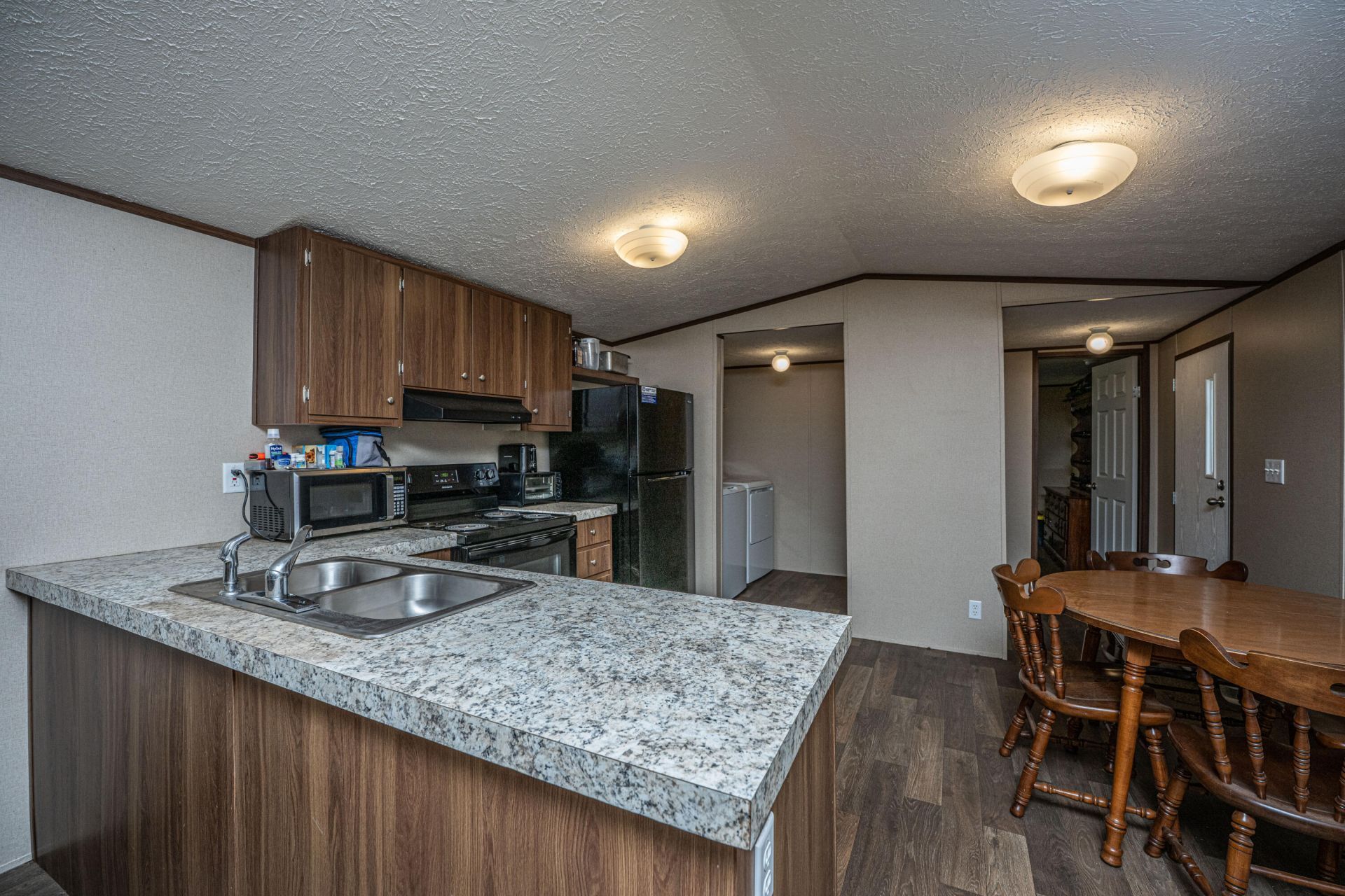 921 Fauling Road Photo 13
