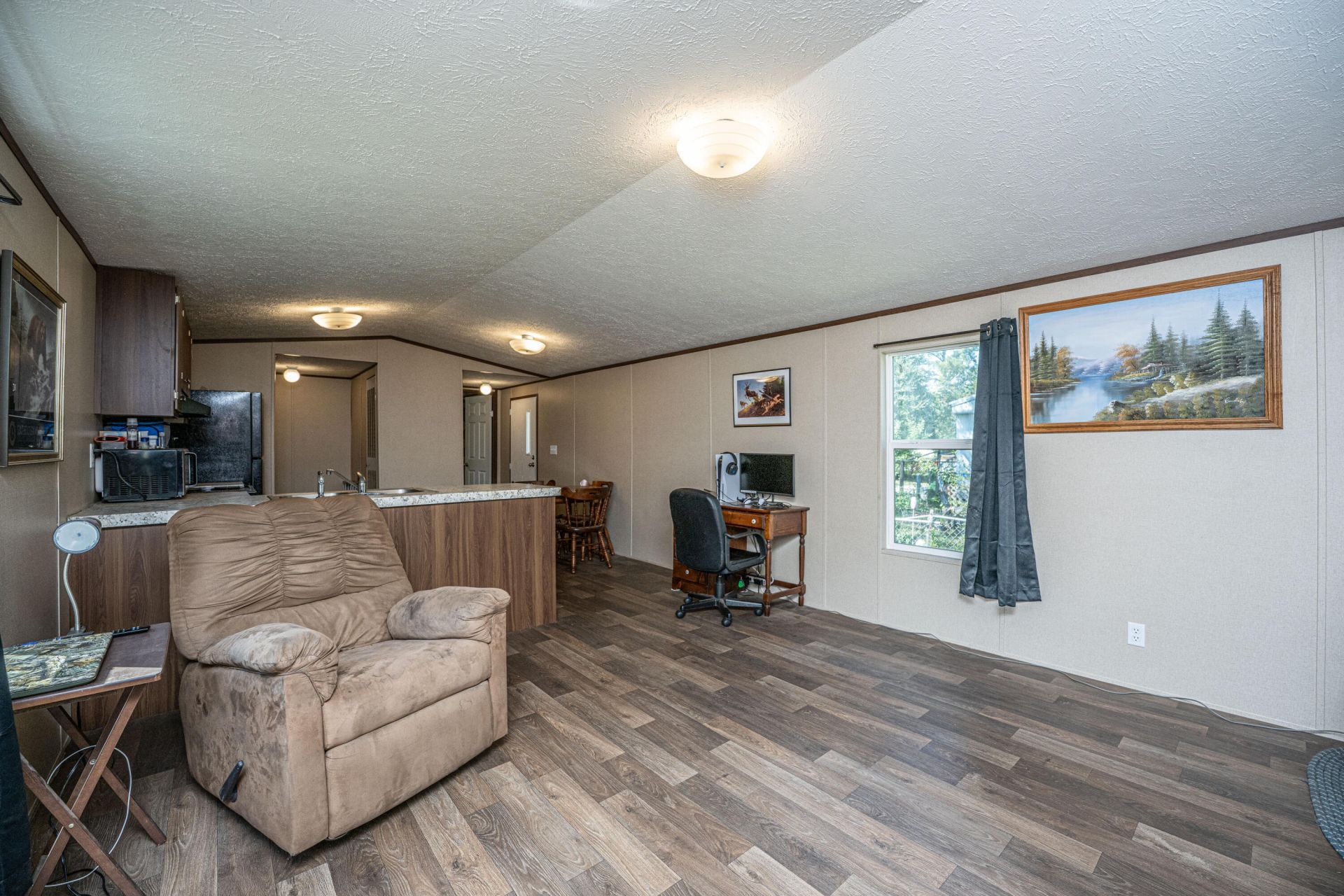 921 Fauling Road Photo 9