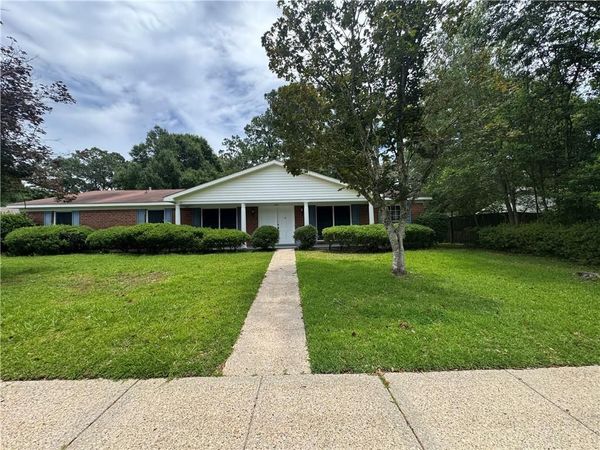1054 Gallen Court , Mobile, AL 36608