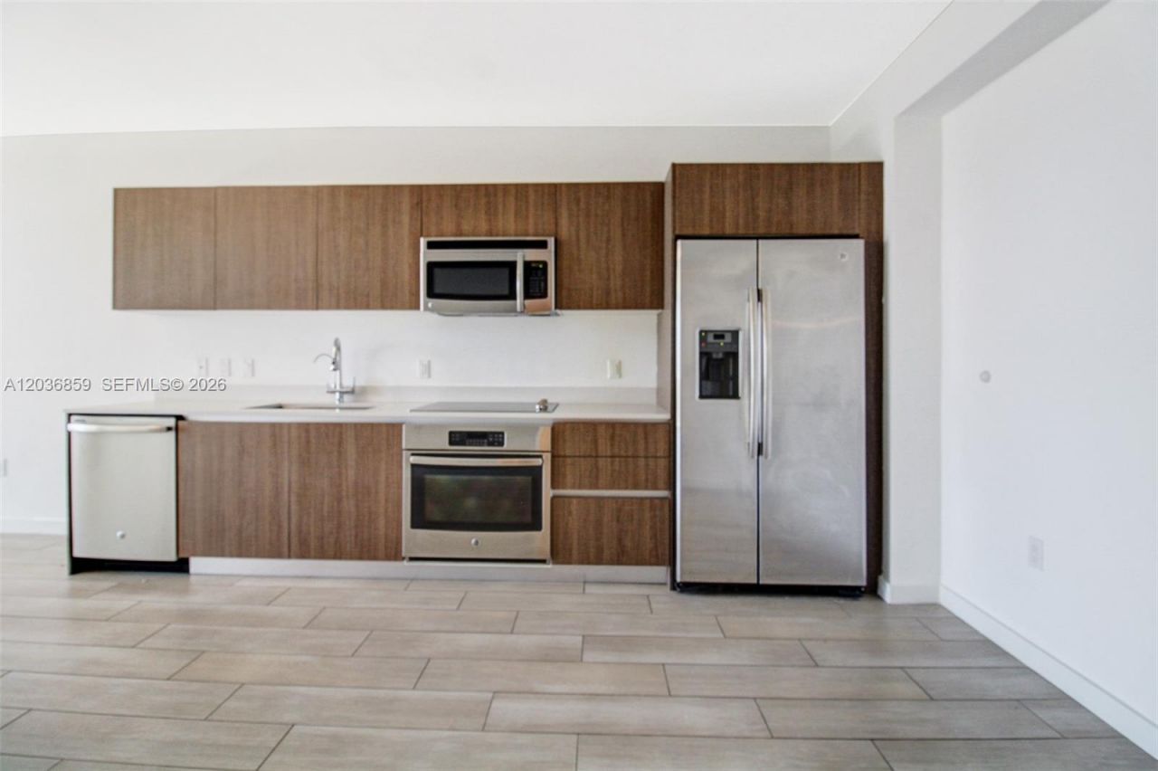 1600 SW 1st Ave , Unit 713, Miami, FL 33129 Photo