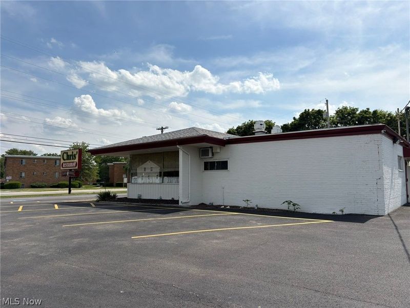 2812 W Erie Avenue , Lorain, OH 44053 Photo 11