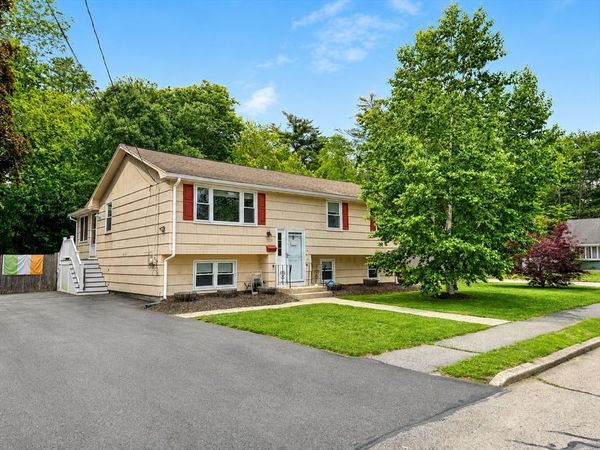 174 Damon Rd, Rockland, MA 02370