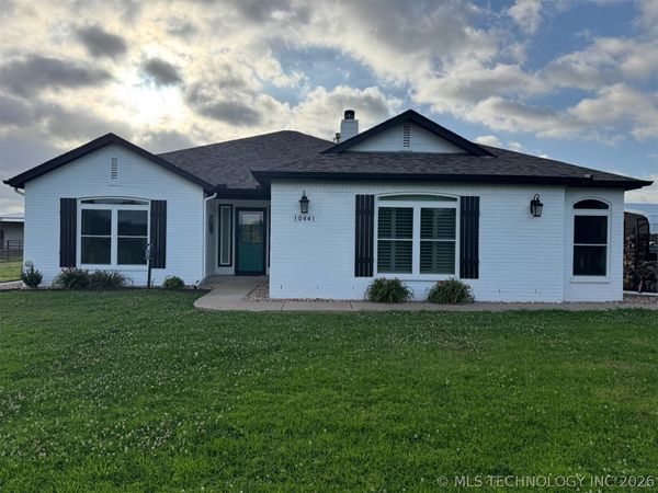 10441 S 161st West Avenue , Sapulpa, OK 74066