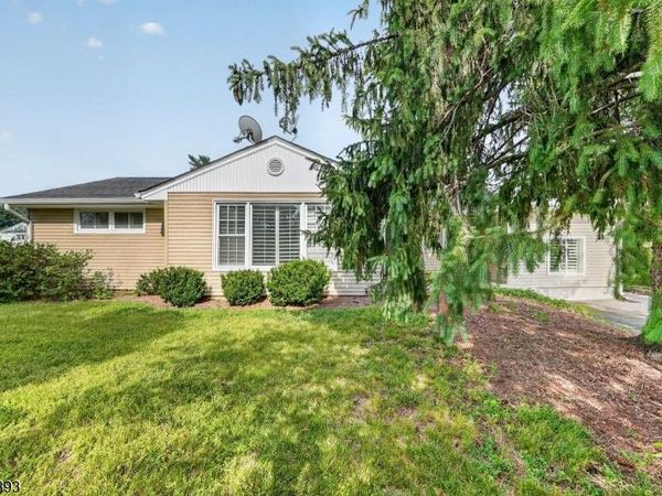 3 Fulper Pl, Clinton, NJ 08809