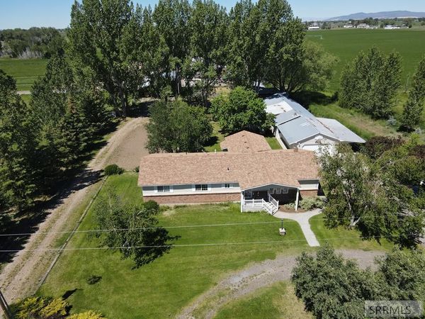 273 N 2450 E, ST ANTHONY, ID 83445