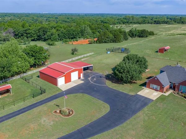 6451 E Post Oak Road, Noble, OK 73068