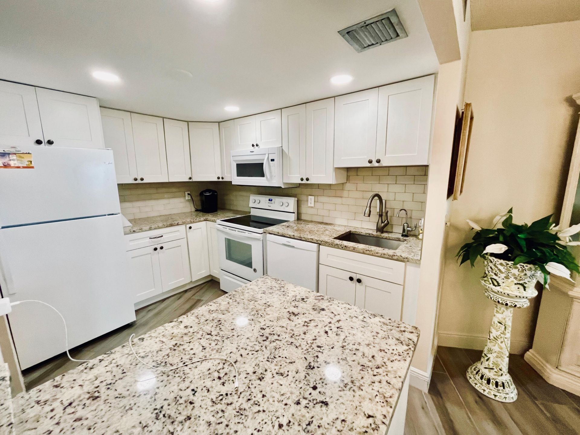 2800 N Ocean Drive, Unit A-16d, Riviera Beach, FL 33404 Photo