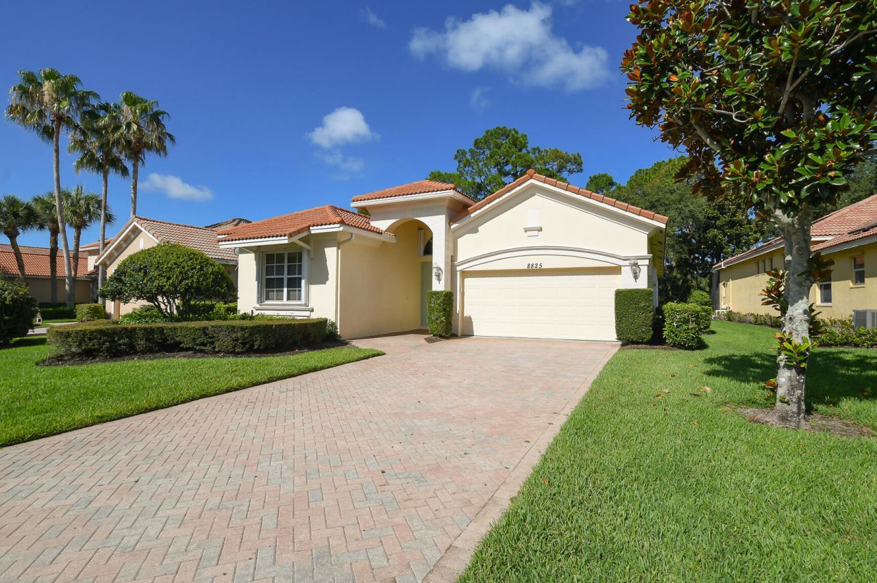 8825 Champions Way, Port Saint Lucie, FL 34986 Photo