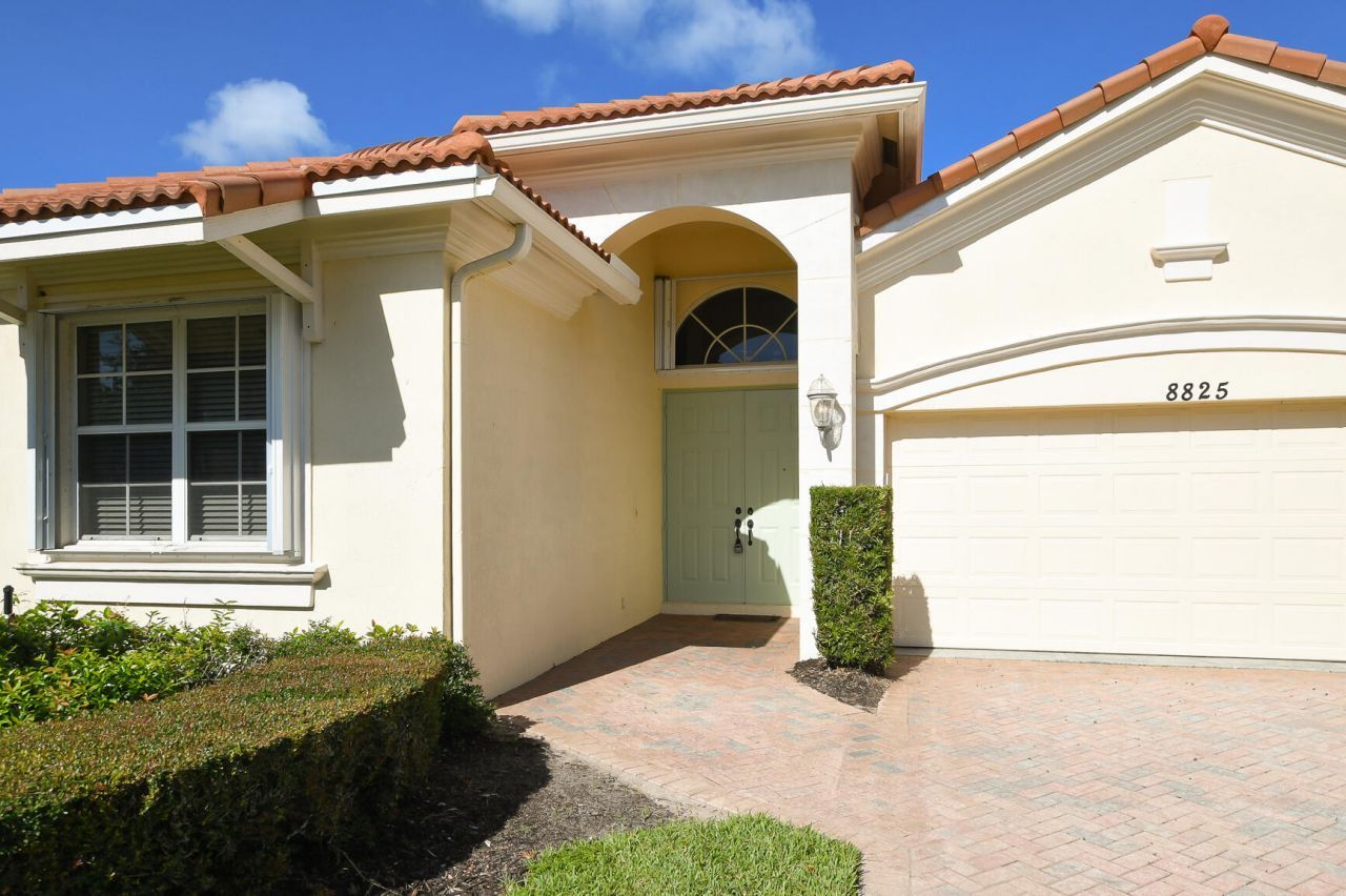 8825 Champions Way, Port Saint Lucie, FL 34986 Photo