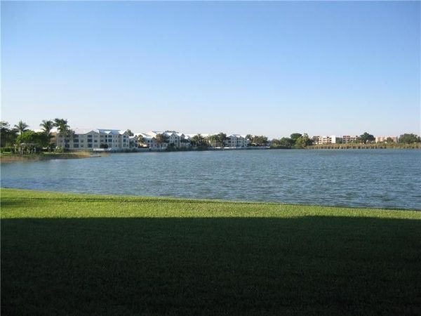 2647 NW 33rd Street, Unit 2305, Oakland Park, FL 33309