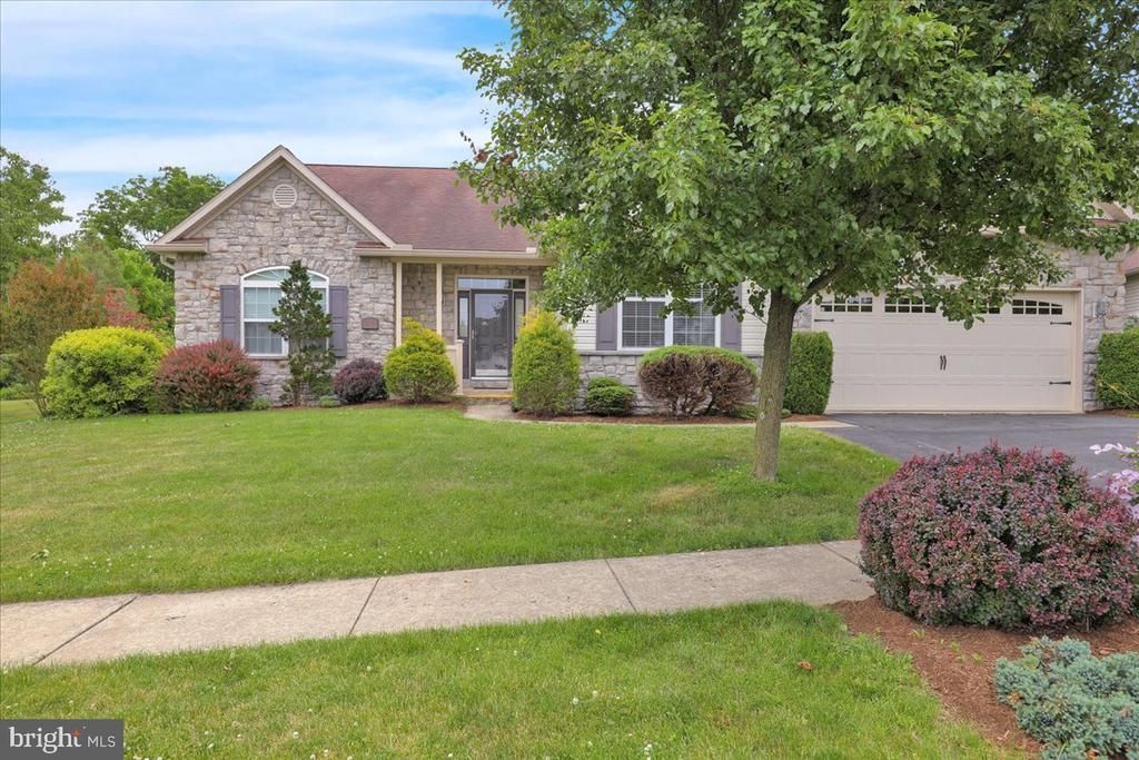 52 HARRY AVENUE, READING, PA 19607