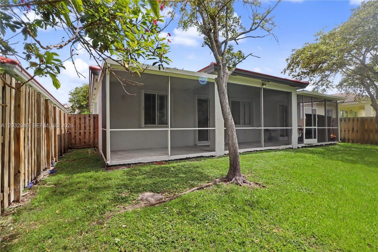 3090 SE 7th Pl, Homestead, FL 33033 Photo