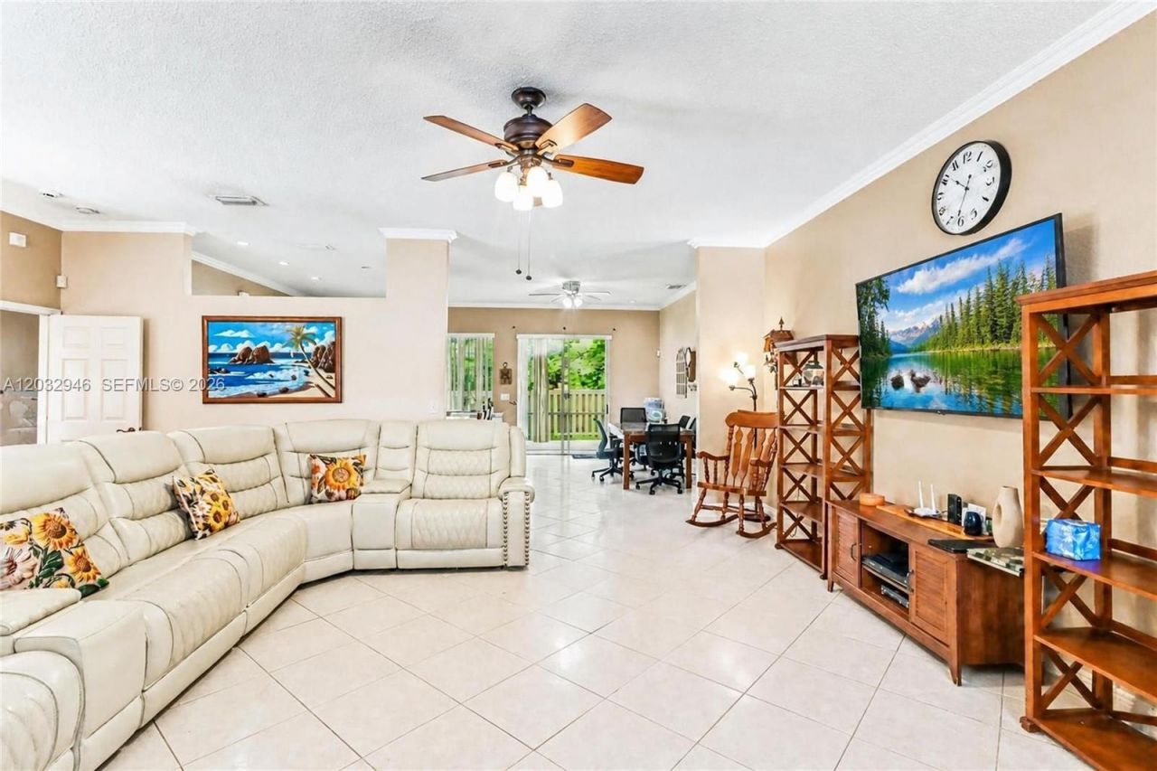 3090 SE 7th Pl, Homestead, FL 33033 Photo