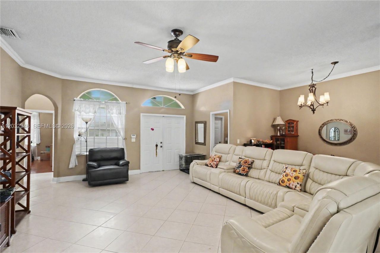 3090 SE 7th Pl, Homestead, FL 33033 Photo