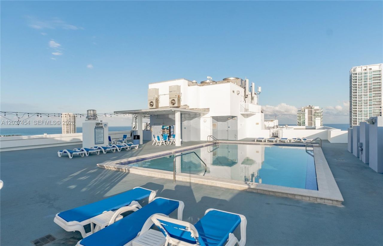 401 69th St , Unit 313, Miami Beach, FL 33141 Photo