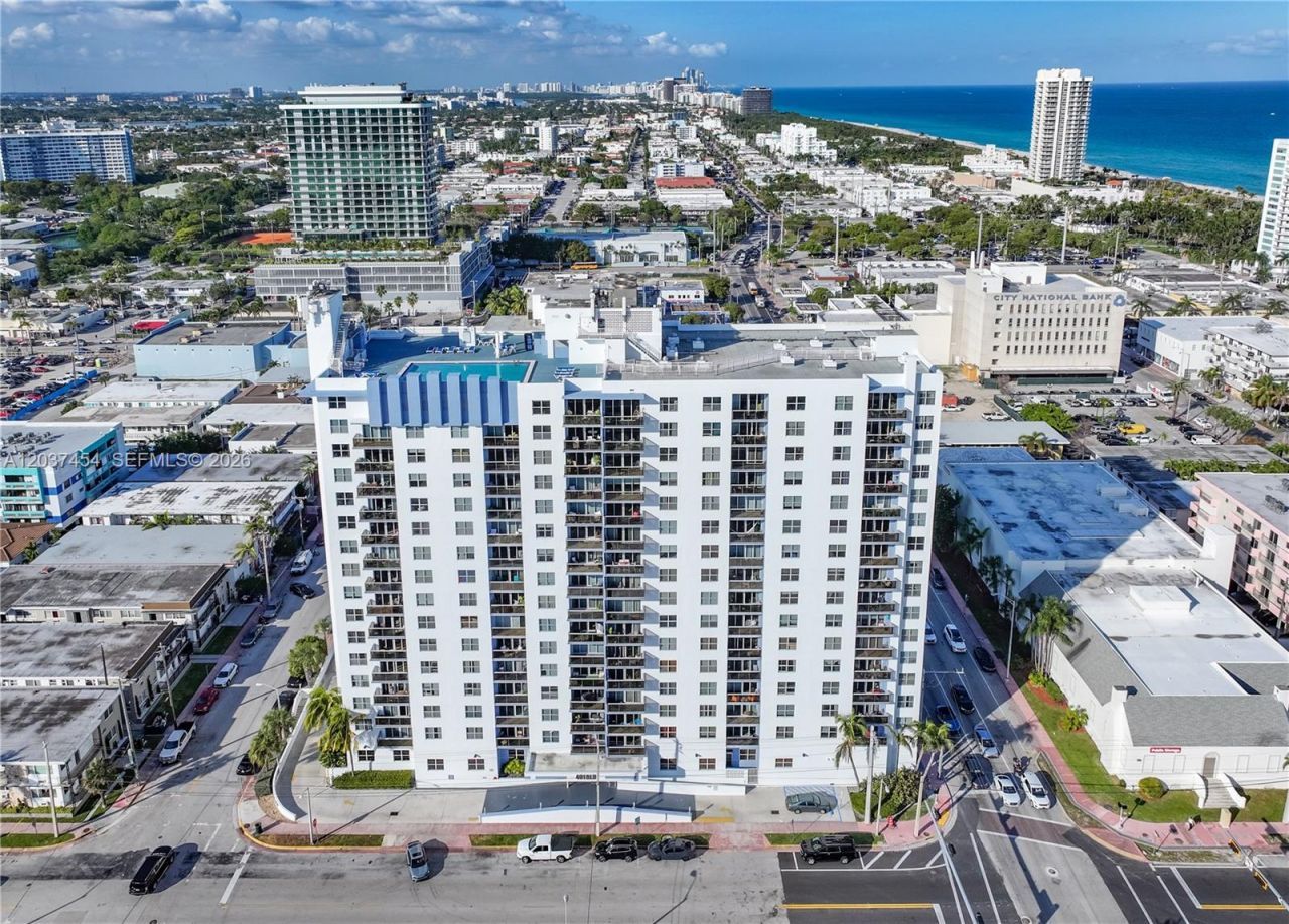 401 69th St , Unit 313, Miami Beach, FL 33141 Photo