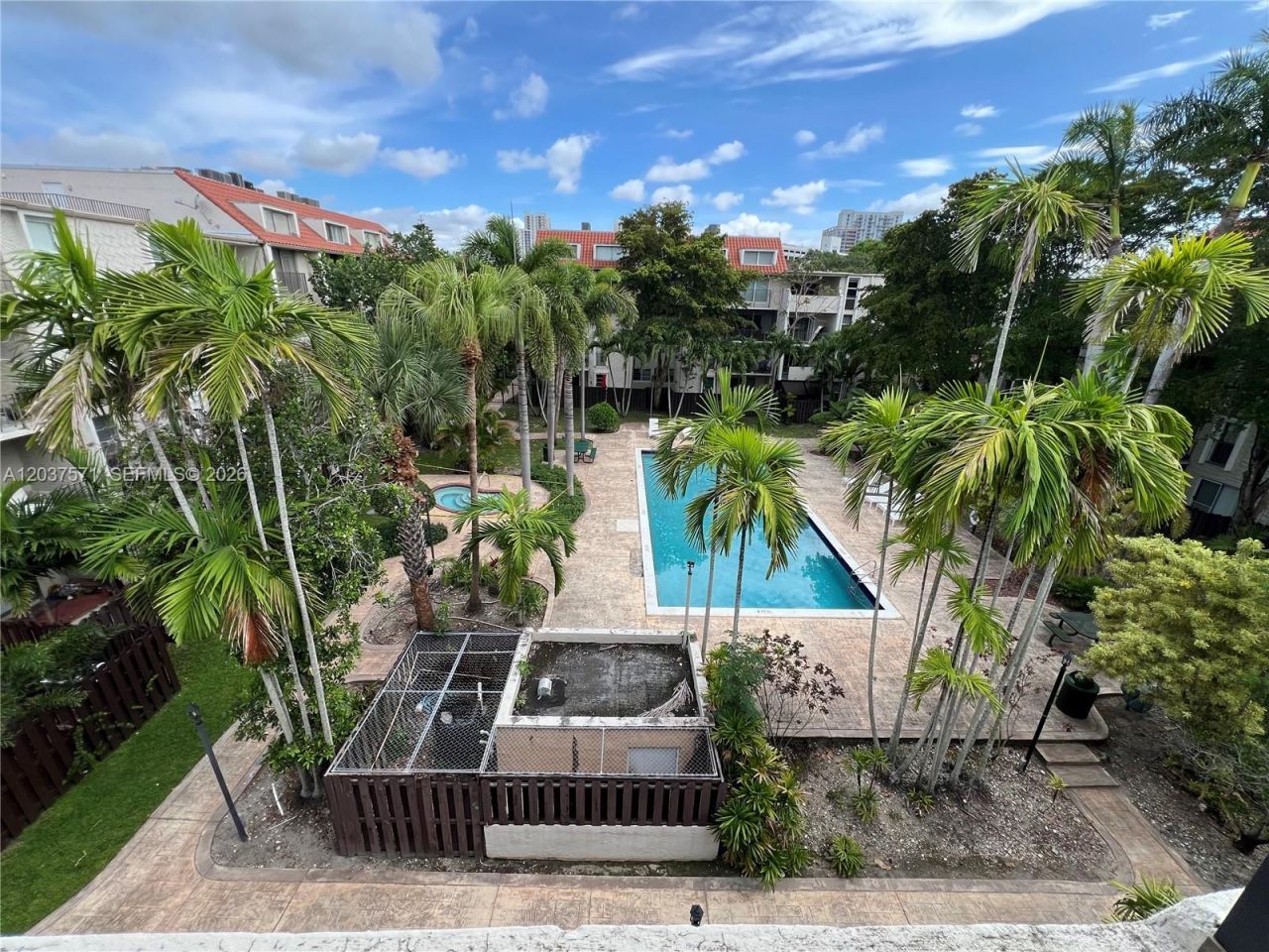 6886 N Kendall Dr , Unit D407, Pinecrest, FL 33156 Photo