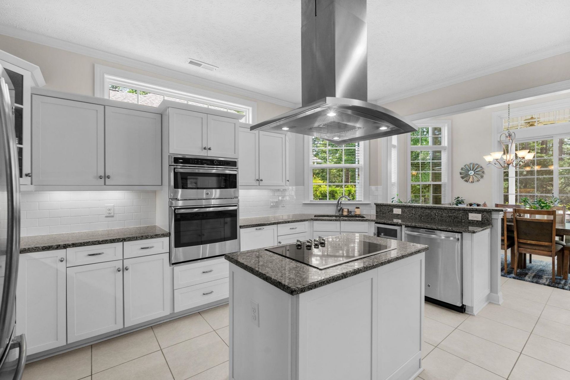 5012 Lindrick Ct. Photo 7