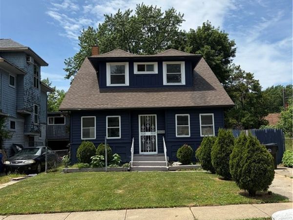 672 E 108th Street , Cleveland, OH 44108