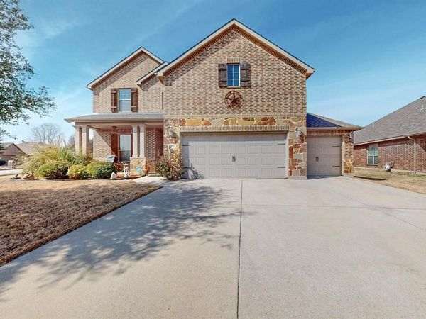 9501 Drovers View Trail, Fort Worth, TX 76131