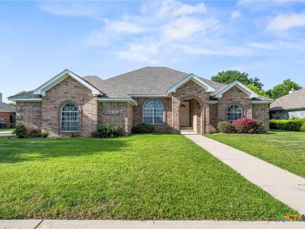 207 Cobblestone Drive, Killeen, TX 76542