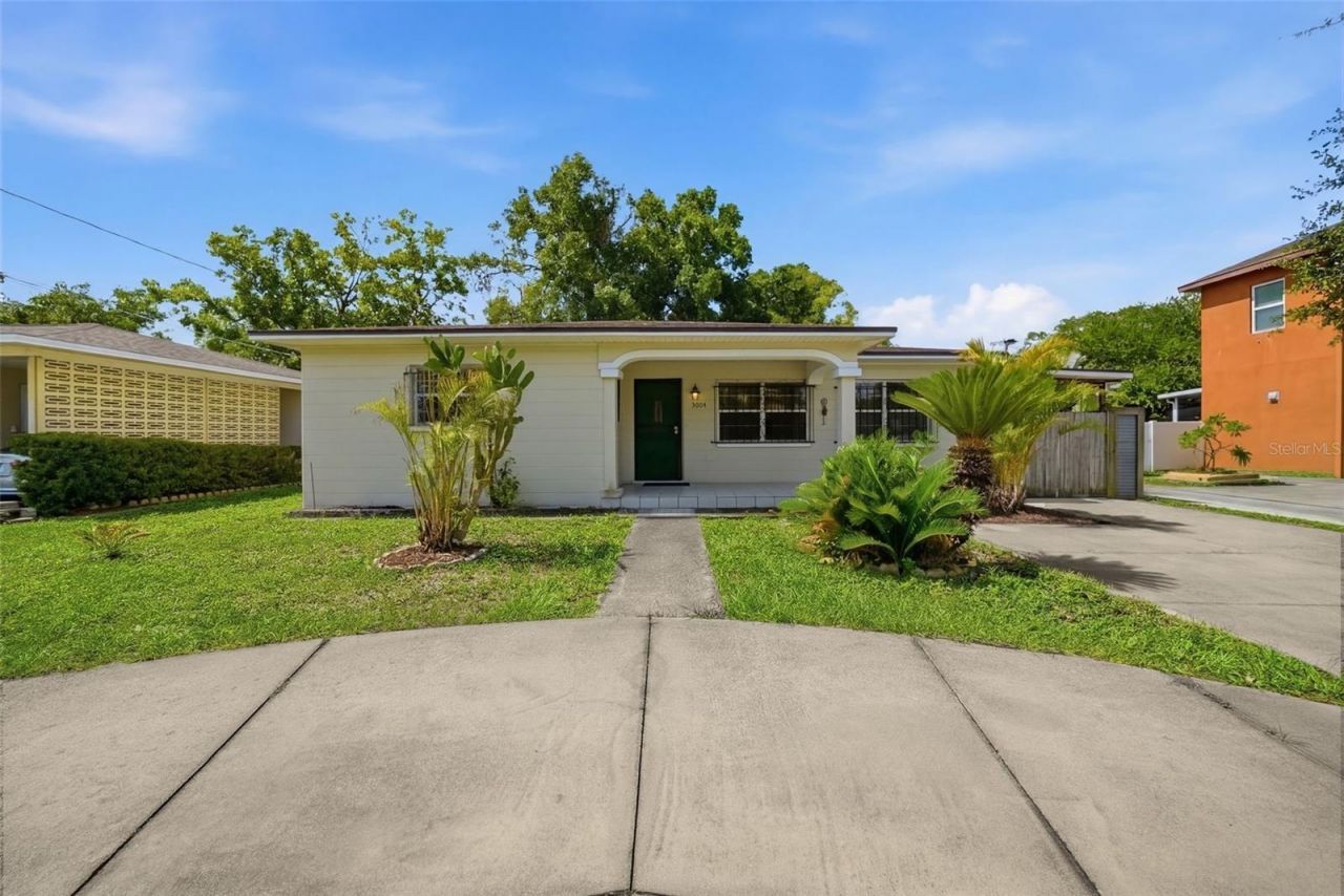 3004 W Gray Street, Tampa, FL 33609 Main Photo