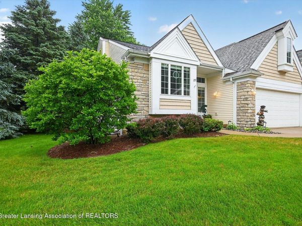 27 Aviemore Drive, Mason, MI 48854