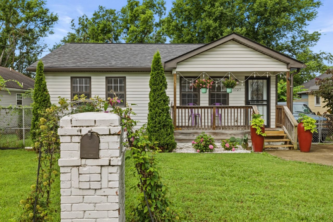 1727 16th Ave N, Nashville, TN 37208 Main Photo
